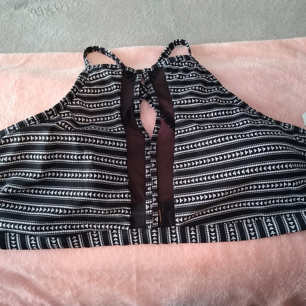 Women's plus bathing suit top